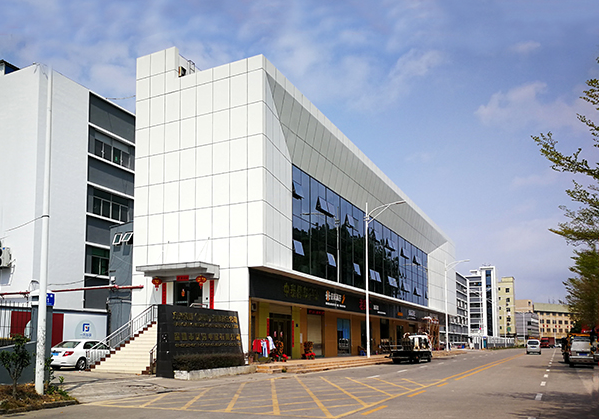 监利住宅公寓幕墙修缮